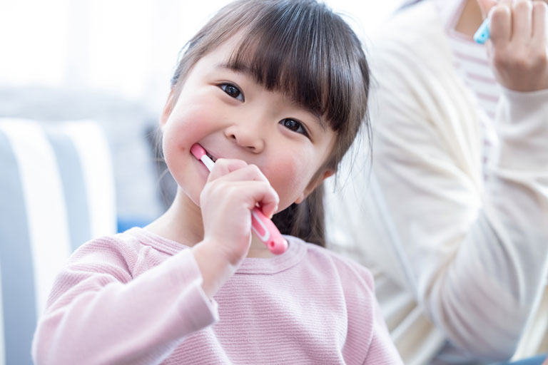 子供の口臭どうすれば 原因の解説 口臭ケアを紹介 グリーンハウス公式 毎日の健康をサポートする健康食品 サプリメントの通販